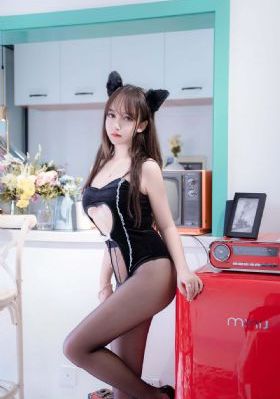 年轻女朋友