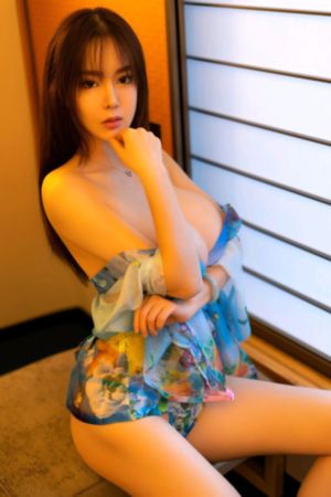黑丝美女