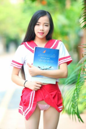 公翁与晓晴在厨房