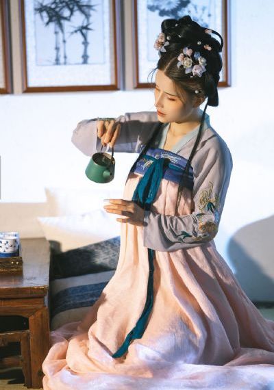白色强人