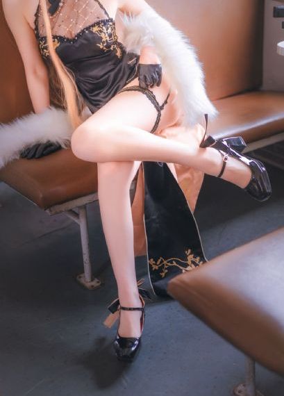 制服处女的痛苦
