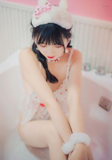 欧美特黄bbbbbbbcd码嗯