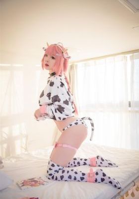 把舌头伸进她腿间花缝电影